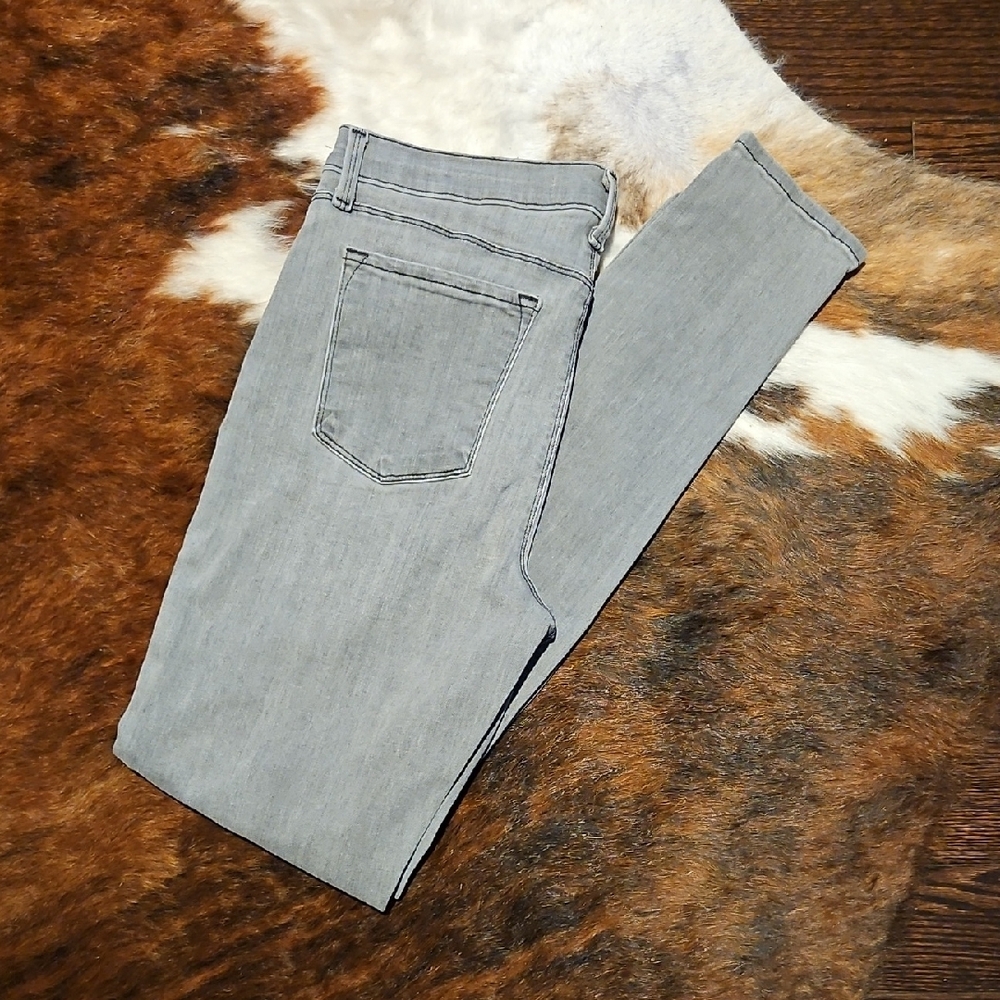 Women's Gray Jeans